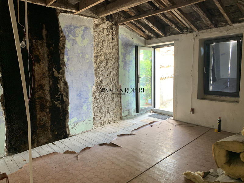 Maison - 80 m² - 5 pièces