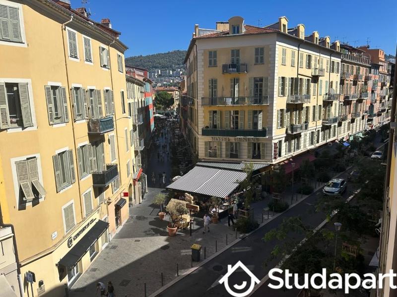 Chambre - 25 m² - 1 pièce