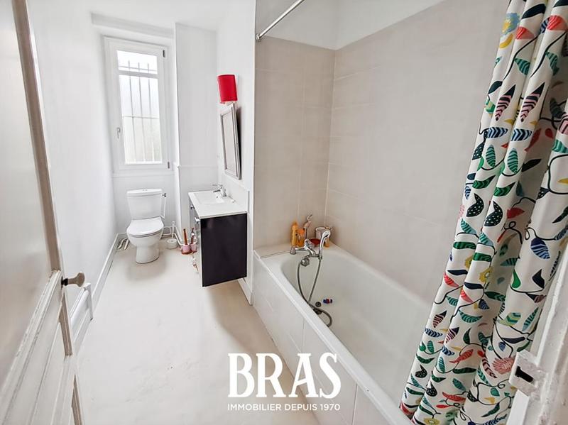 Appartement - 101 m² - 5 pièces