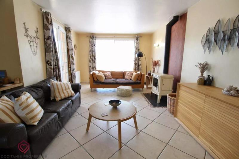 Maison - 229 m² - 9 pièces