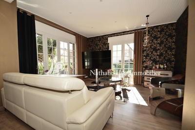 Maison - 160 m² - 4 pièces