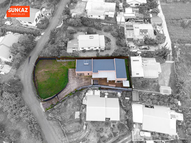 Maison - 144 m² - 5 pièces