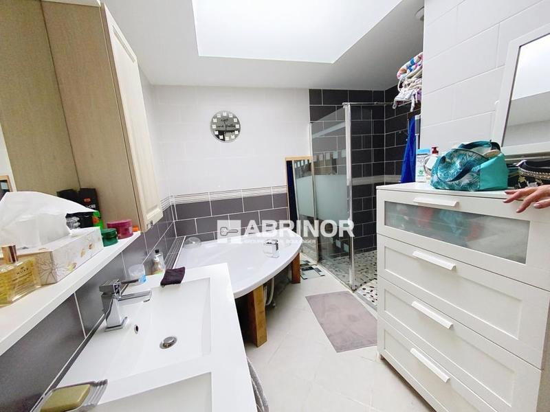 Maison - 146 m² - 6 pièces