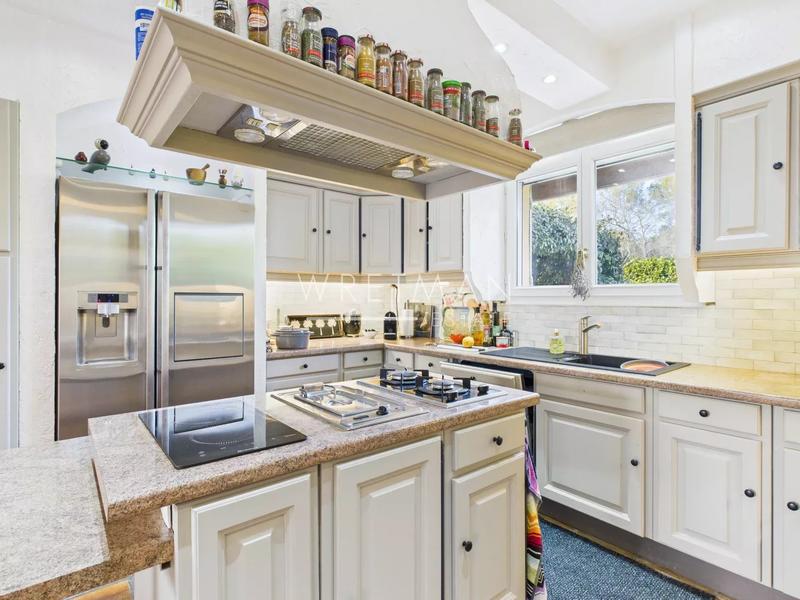 Maison - 161 m² - 6 pièces