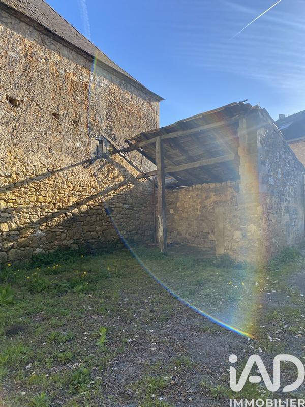 Maison de village - 300 m² - 3 pièces