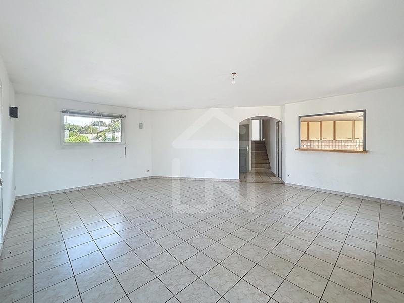 Maison - 95 m² - 4 pièces