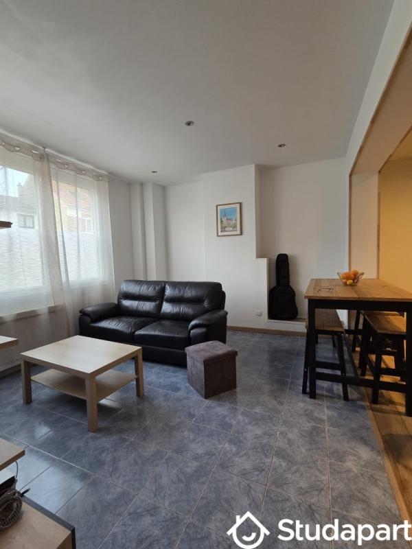 Chambre - 9 m² - 1 pièce