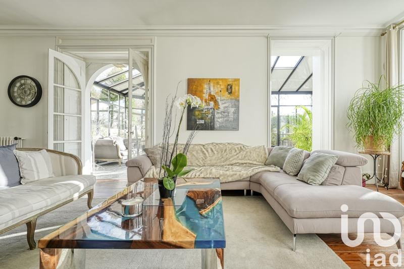 Maison - 300 m² - 9 pièces