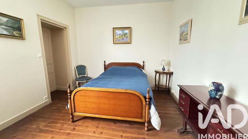 Maison - 250 m² - 9 pièces