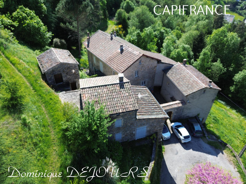 Maison - 280 m² - 13 pièces