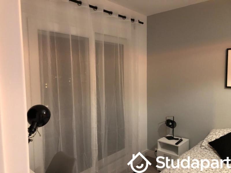 Chambre - 10 m² - 1 pièce