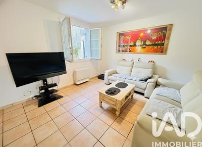 Maison - 88 m² - 5 pièces