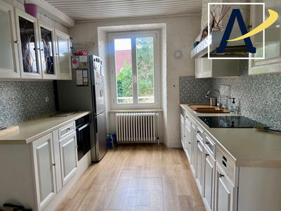 Appartement - 90 m² - 5 pièces