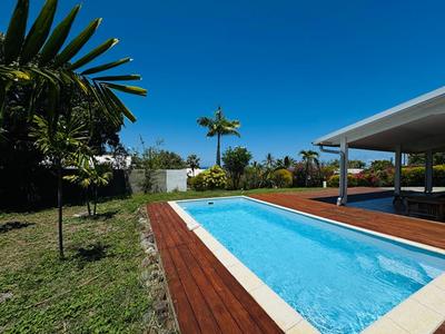 Villa - 270 m² - 9 pièces