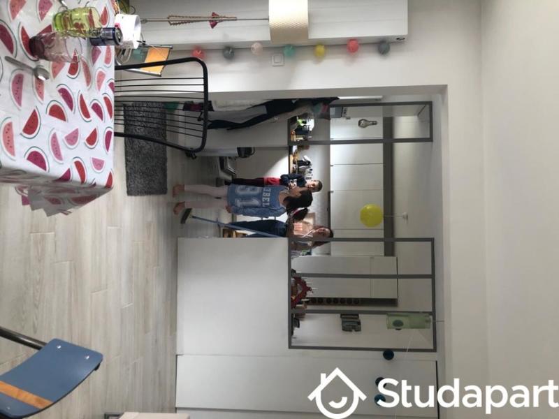 Chambre - 10 m² - 1 pièce