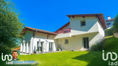 Appartement - 107 m² - 4 pièces