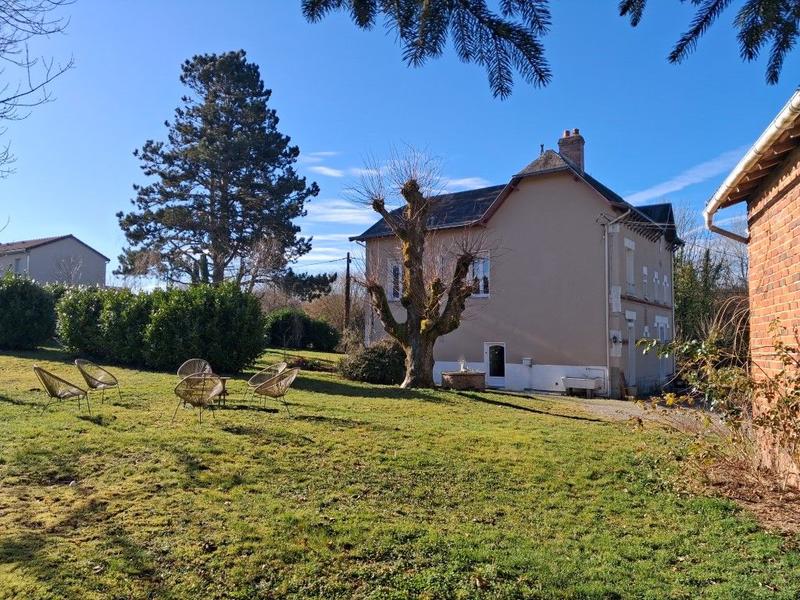 Maison - 159 m² - 7 pièces