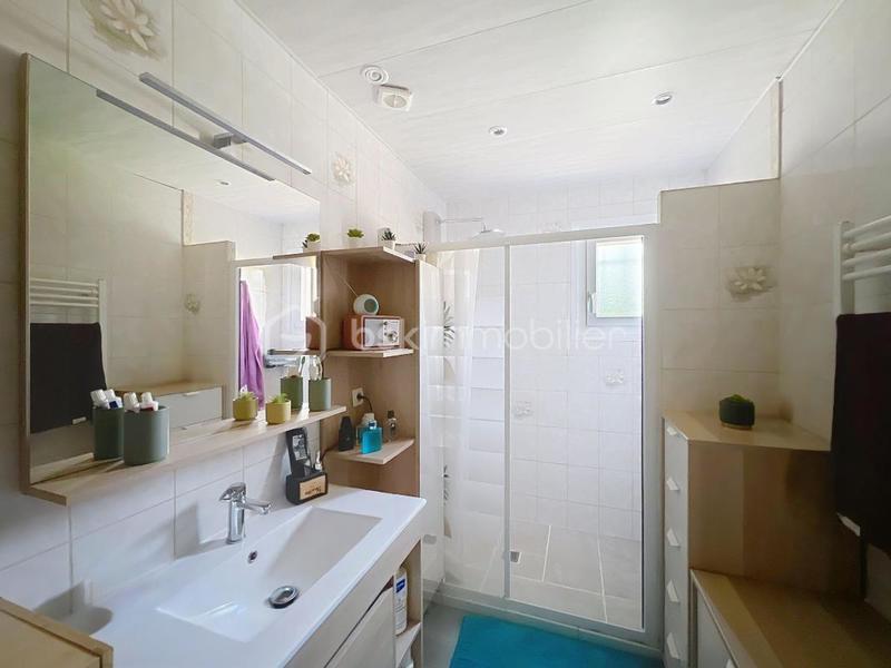 Maison traditionnelle - 110 m² - 7 pièces