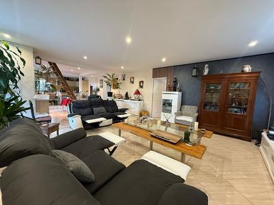 Maison - 129 m² - 5 pièces