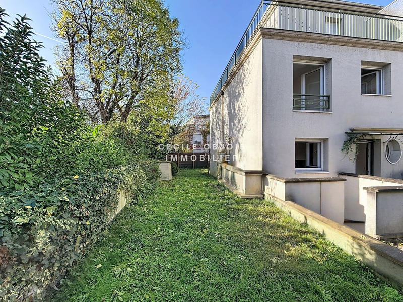 Maison - 95 m² - 5 pièces