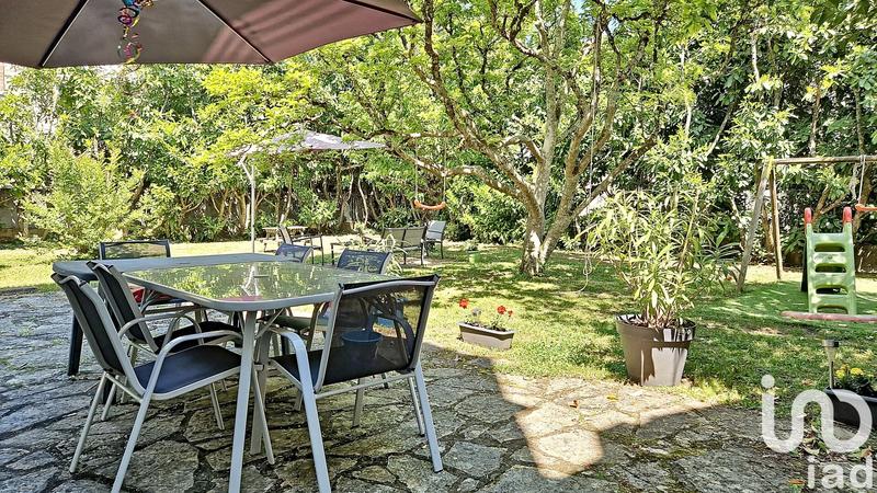 Maison de ville - 240 m² - 7 pièces