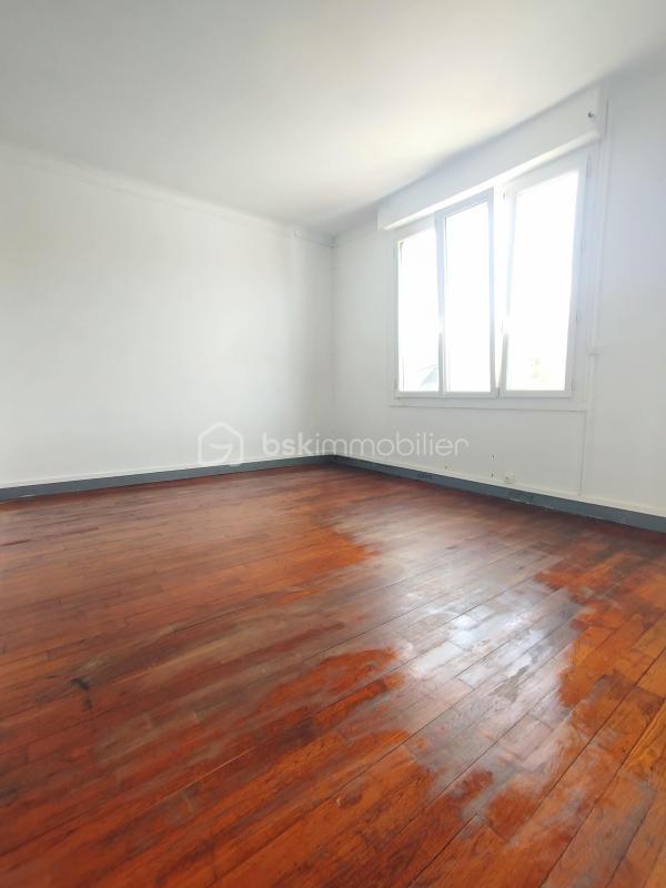 Pavillon - 180 m² - 9 pièces