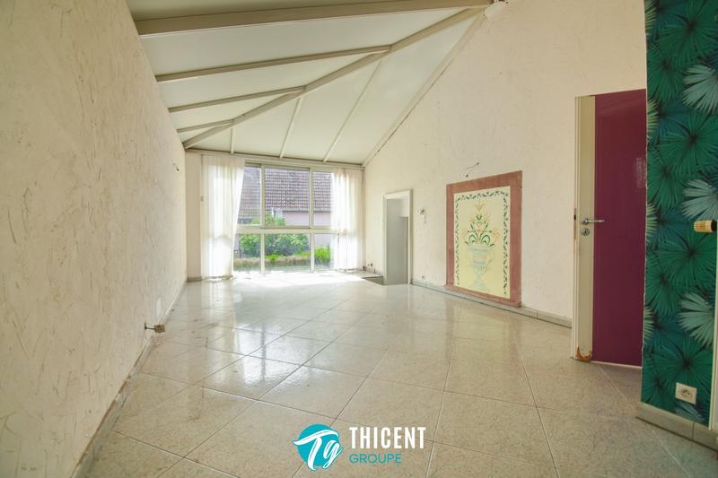 Maison - 210 m² - 6 pièces