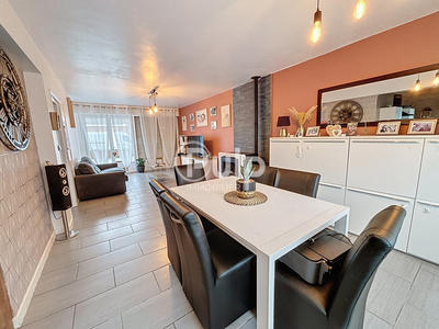 Maison - 90 m² - 5 pièces