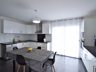 Maison - 138 m² - 6 pièces