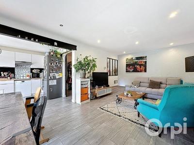 Appartement - 86 m² - 3 pièces