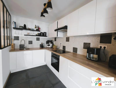 Appartement - 64 m² - 3 pièces