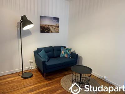 Chambre - 15 m² - 1 pièce