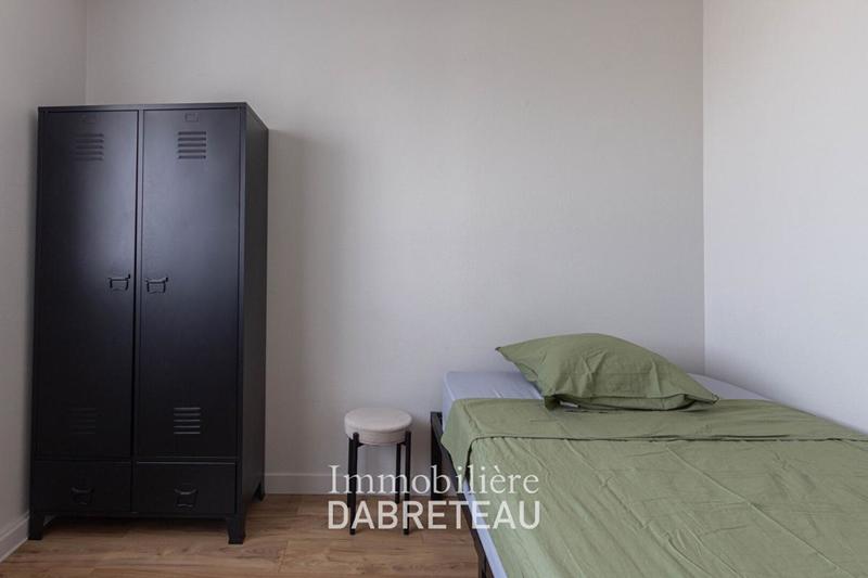 Appartement - 107 m² - 7 pièces