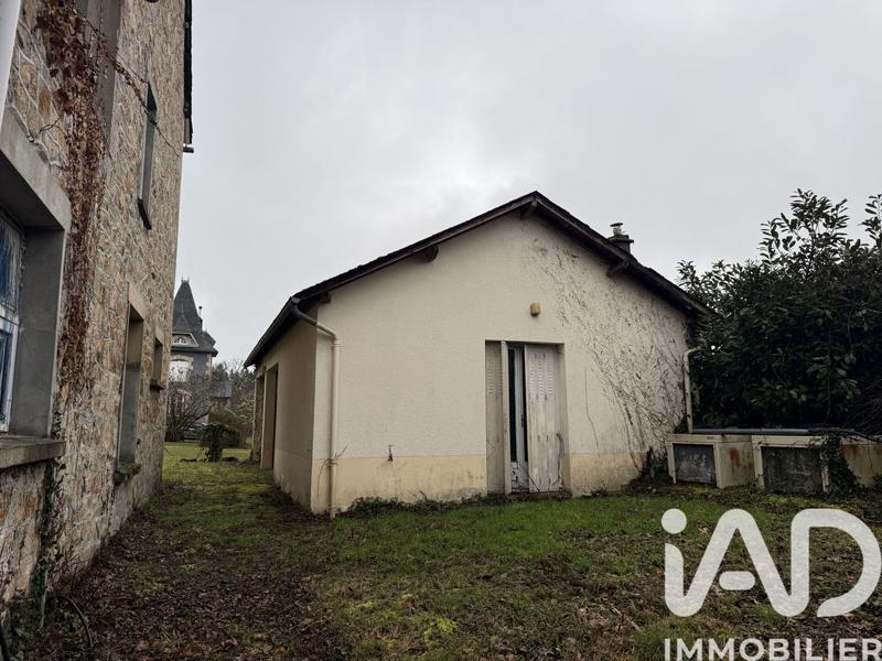 Immeuble - 261 m² - 12 pièces