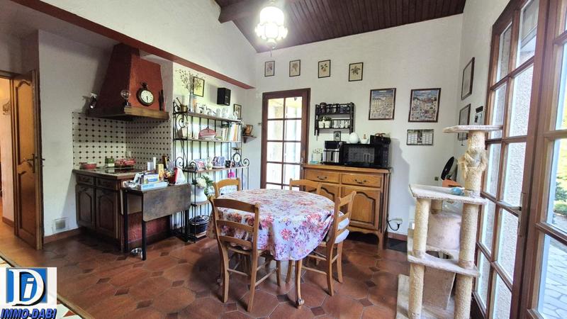 Villa - 164 m² - 6 pièces