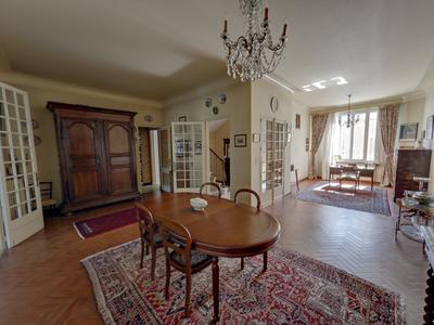 Maison ancienne - 210 m² - 7 pièces