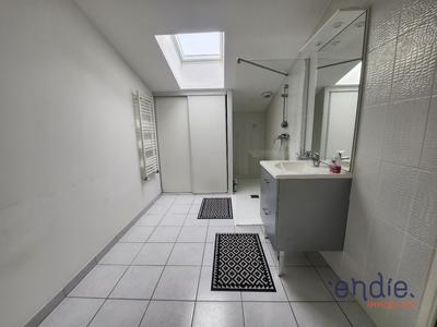 Appartement - 91 m² - 3 pièces