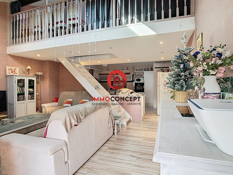 Appartement - 93 m² - 3 pièces