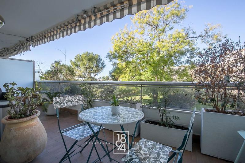 Appartement - 94 m² - 3 pièces