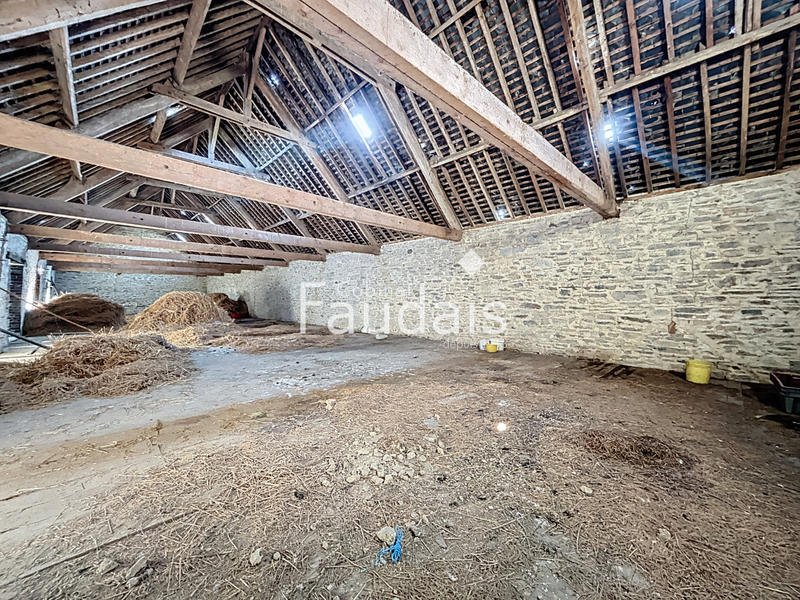 Maison - 426 m² - 2 pièces