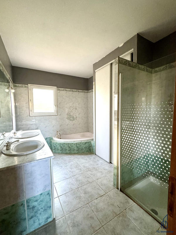 Maison - 130 m² - 4 pièces