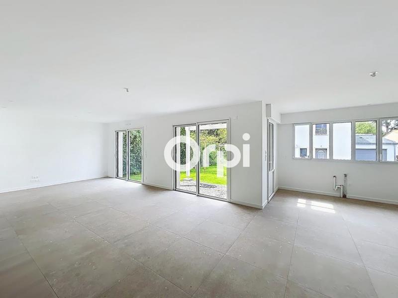 Maison - 136 m² - 5 pièces