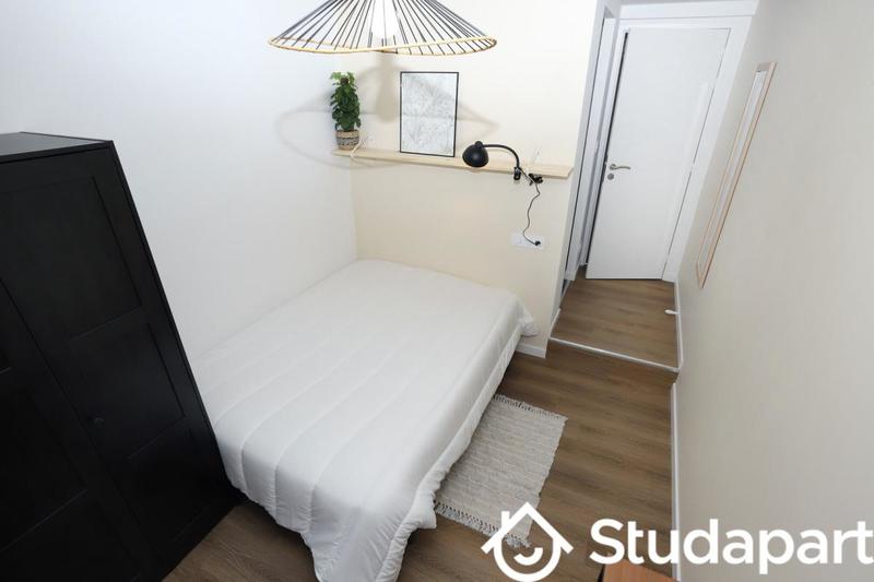 Chambre - 10 m² - 1 pièce