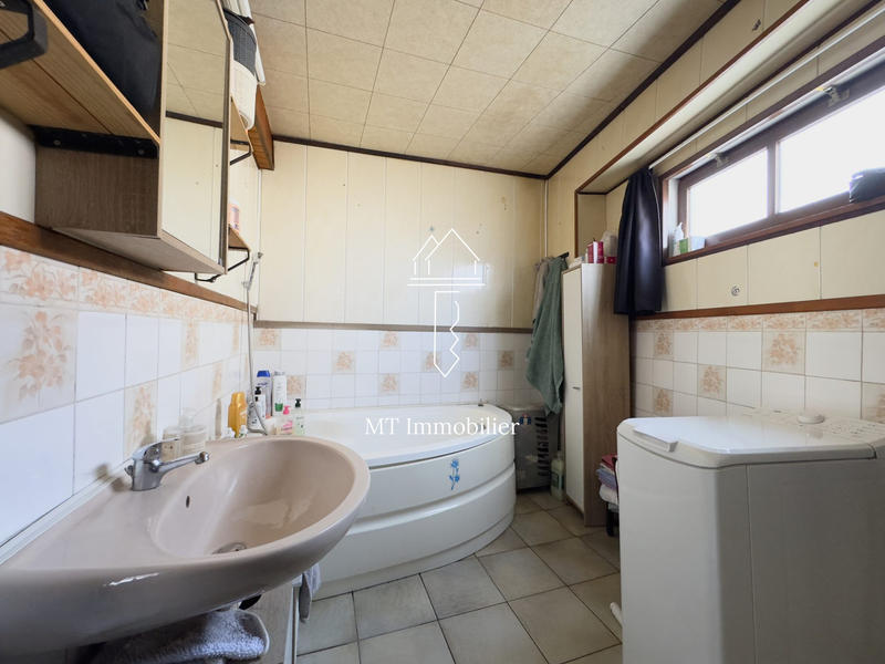 Maison - 181 m² - 8 pièces