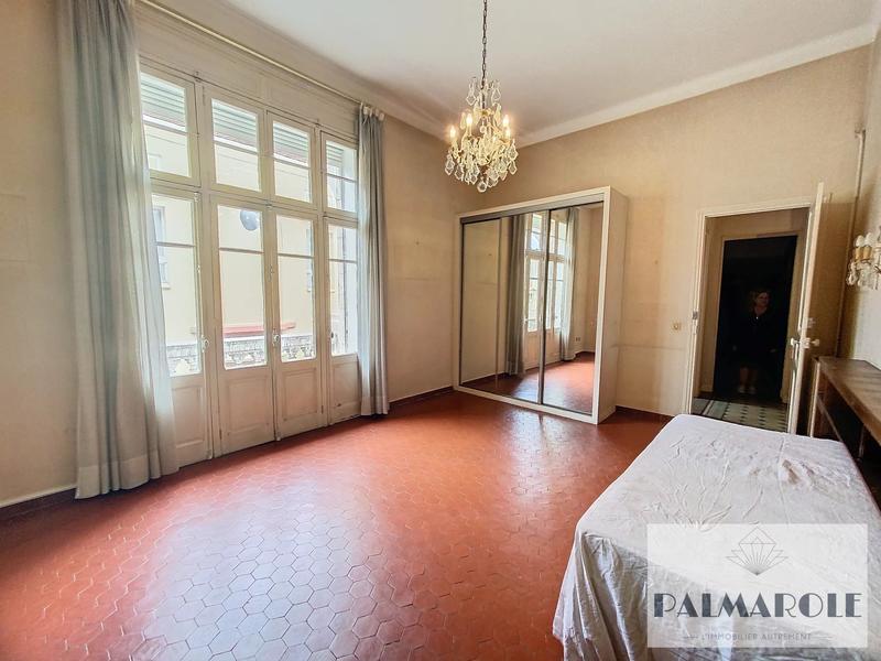 Appartement - 166 m² - 4 pièces