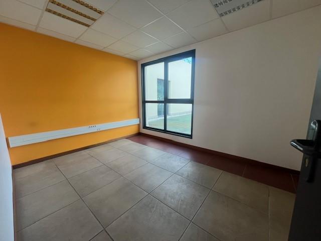 Bureau - 58 m²