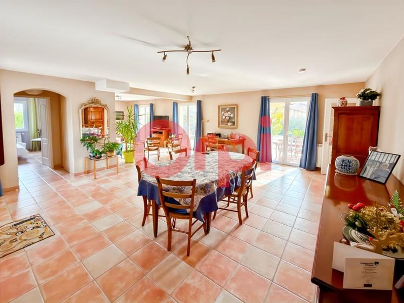Villa - 148 m² - 5 pièces
