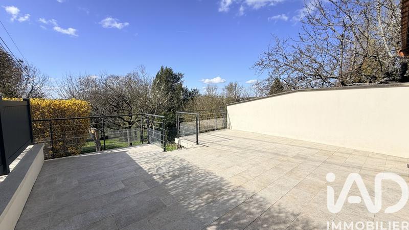 Maison - 180 m² - 9 pièces