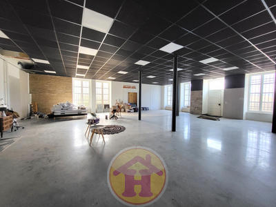 Local commercial - 297 m² - 3 pièces