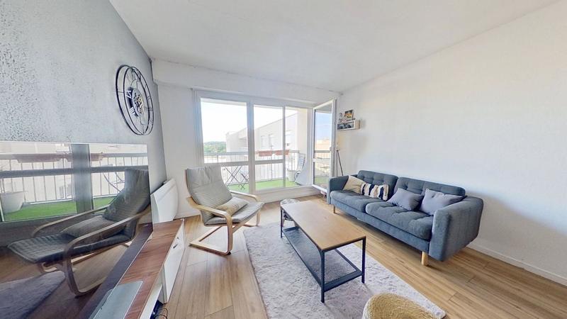 Penthouse - 83 m² - 4 pièces